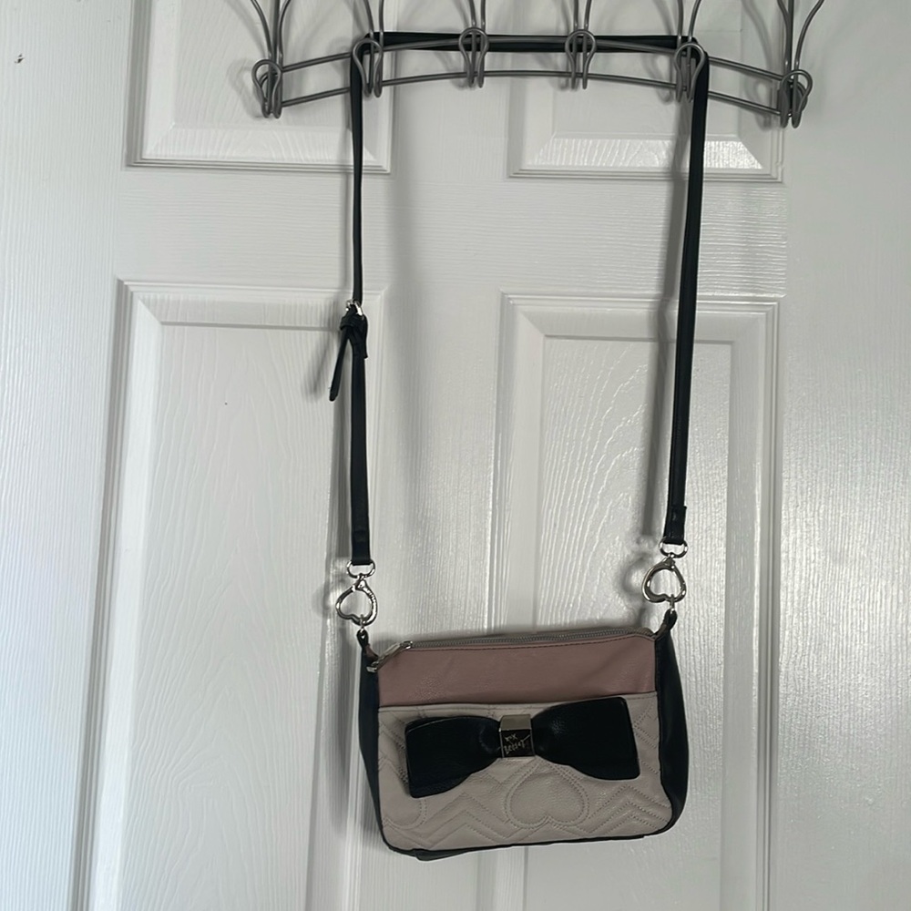 Betsey Johnson bow crossbody handbag